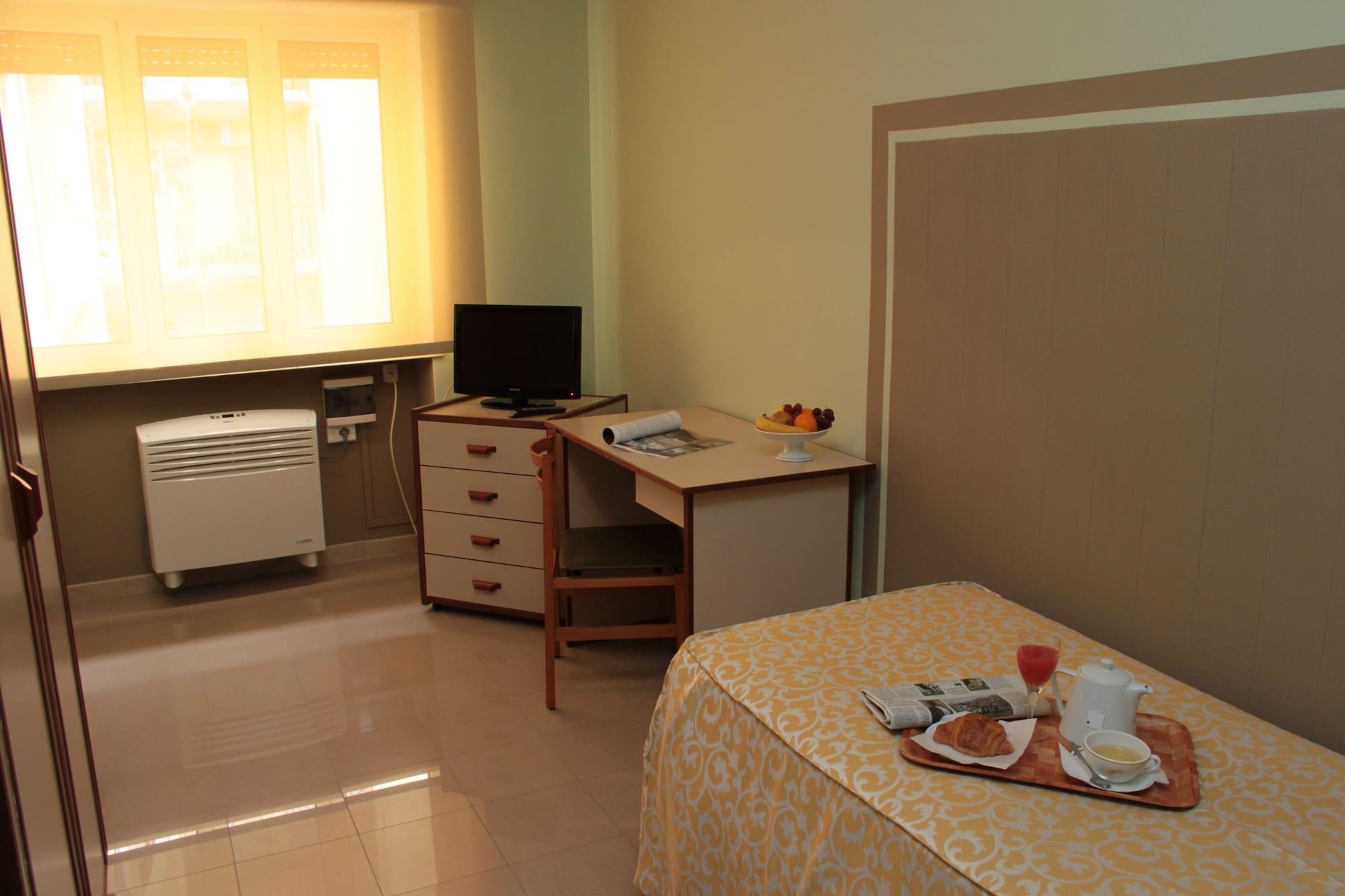 Hotel Plaza Taranto Esterno foto